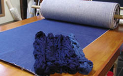 匠の技　本藍染・手織りジーンズ　日本の青